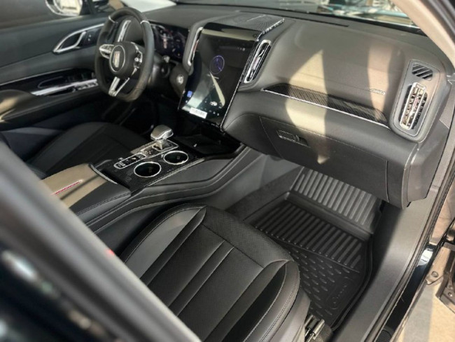 Hongqi HS3 Комфорт (Comfort) Hongqi HS3 Комфорт (Comfort)